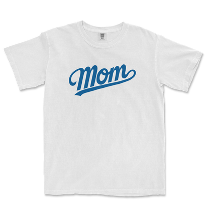 White Comfort Colors T-shirt with "Mom" in blue script across the front, designed for LA baseball moms.