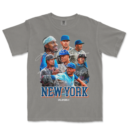 Gray Comfort Colors T-shirt featuring a collage of New York Yankees players, signatures, and "NEW YORK" text at the bottom.